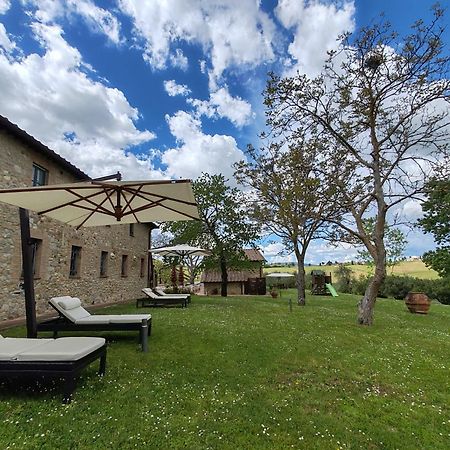 Villa Il Castagno Wine & Resort Siena Buitenkant foto