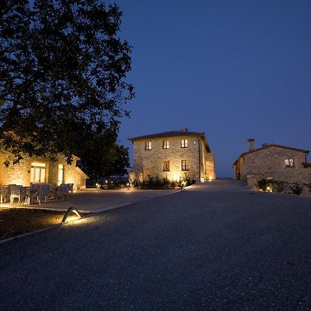 Villa Il Castagno Wine & Resort Siena Buitenkant foto
