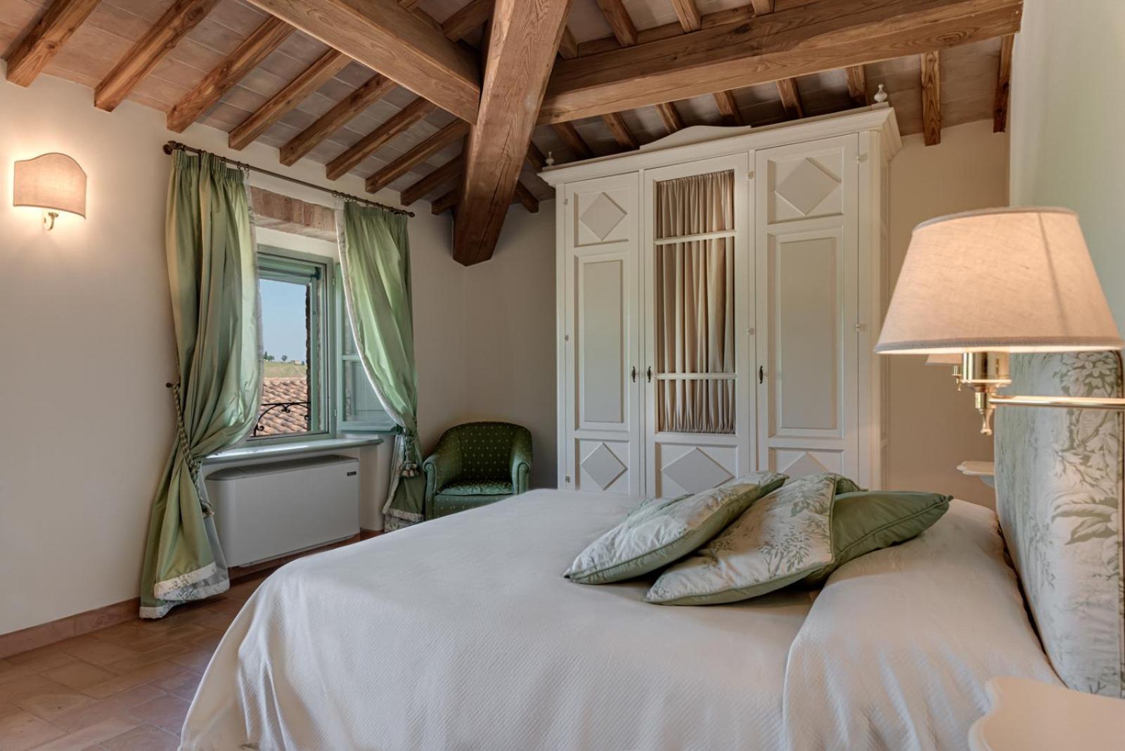 Villa Il Castagno Wine & Resort Siena Buitenkant foto
