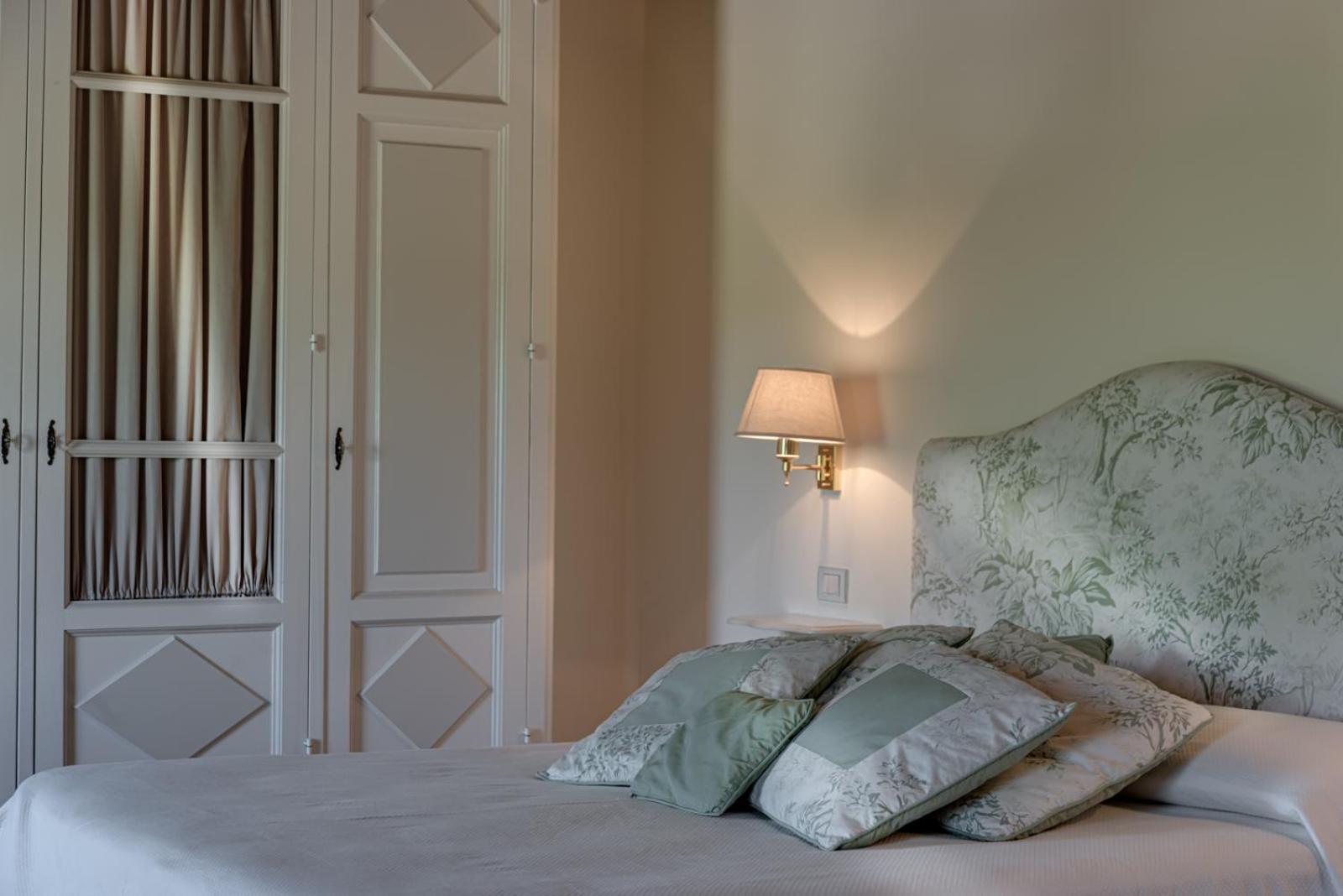 Villa Il Castagno Wine & Resort Siena Buitenkant foto
