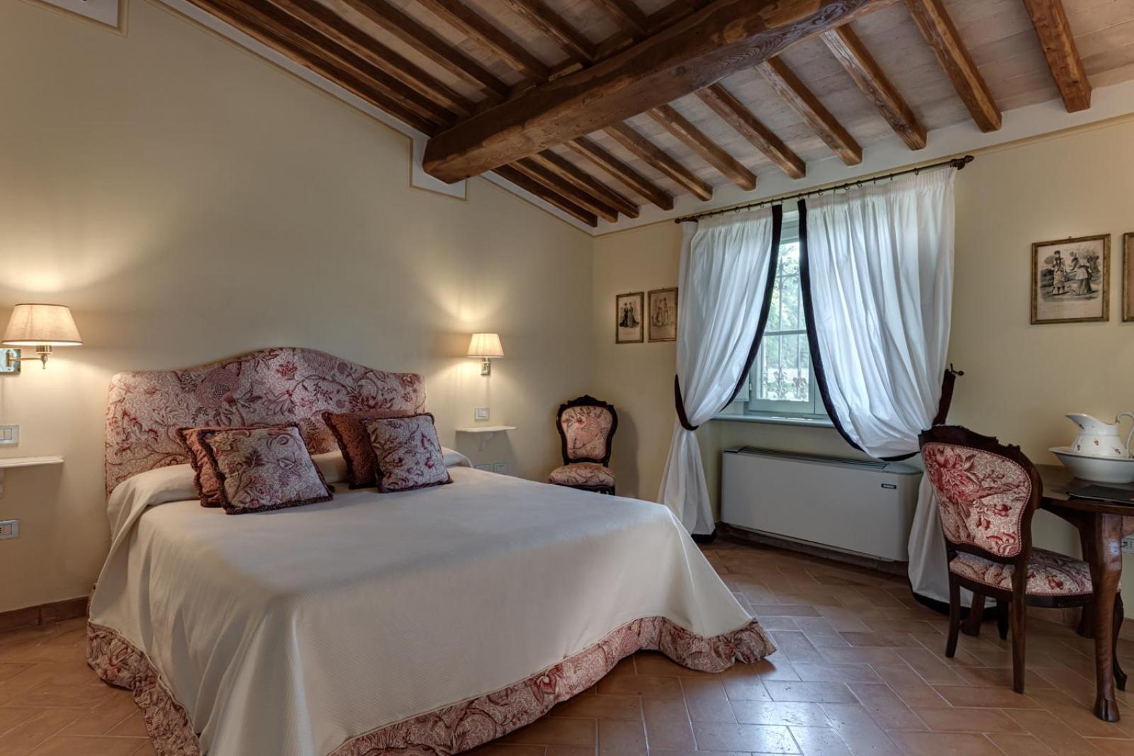 Villa Il Castagno Wine & Resort Siena Buitenkant foto