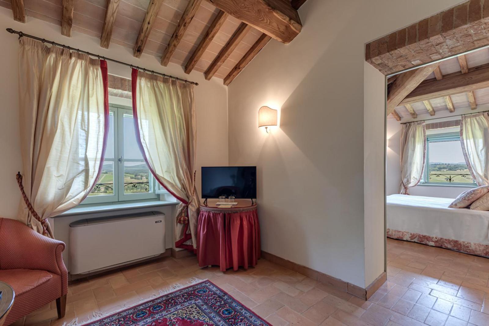 Villa Il Castagno Wine & Resort Siena Buitenkant foto