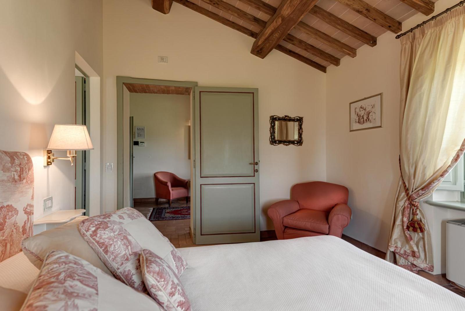 Villa Il Castagno Wine & Resort Siena Buitenkant foto
