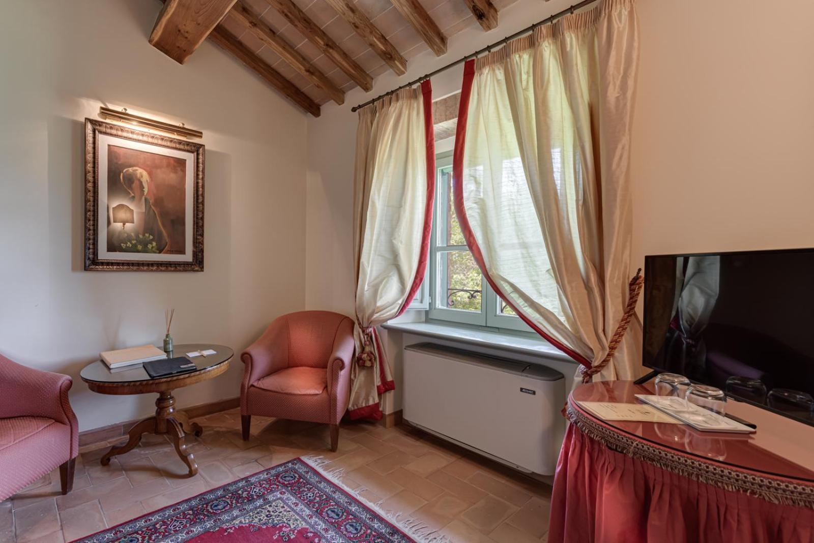 Villa Il Castagno Wine & Resort Siena Buitenkant foto