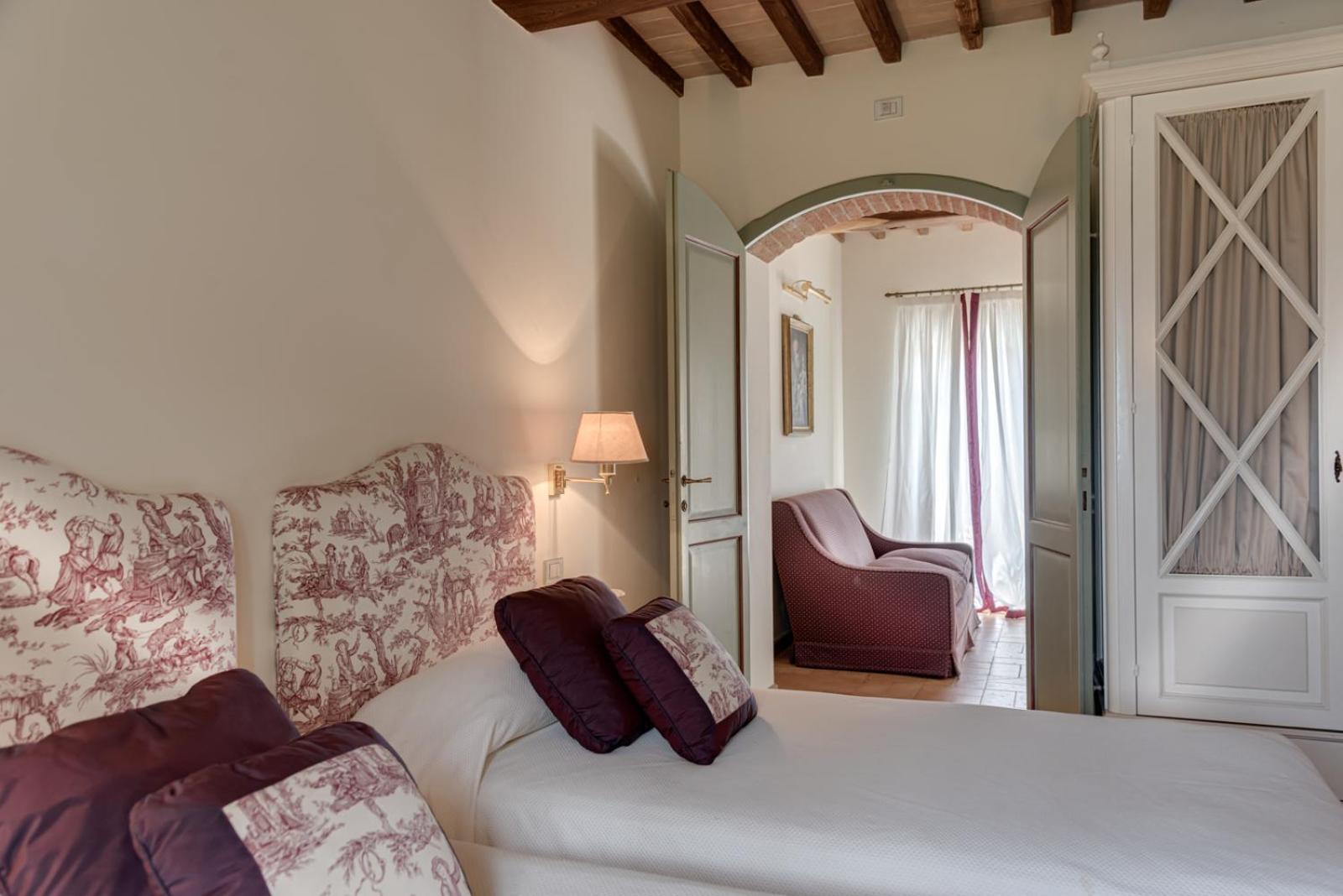 Villa Il Castagno Wine & Resort Siena Buitenkant foto