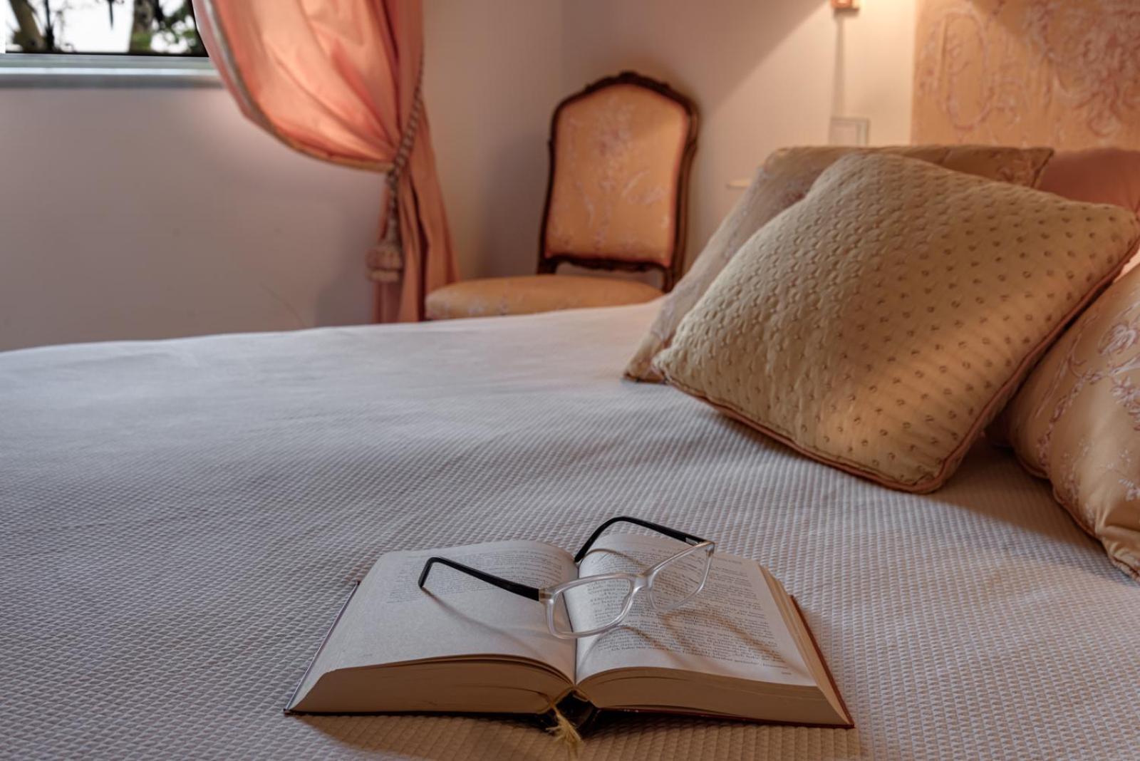 Villa Il Castagno Wine & Resort Siena Buitenkant foto